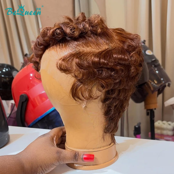 Bequeen Peruca “Chioma” Pixie castanha encaracolada, feita à máquina ou lace frontal sem cola, pronta a usar