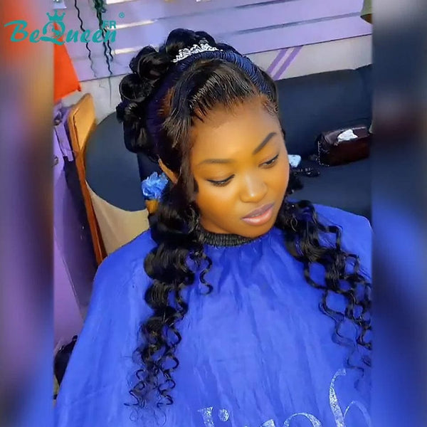 BeQueen „Molia“ Hochzeitsperücke schwarz Naturwellen Chignon mit Spitzenfrontal 13x4 