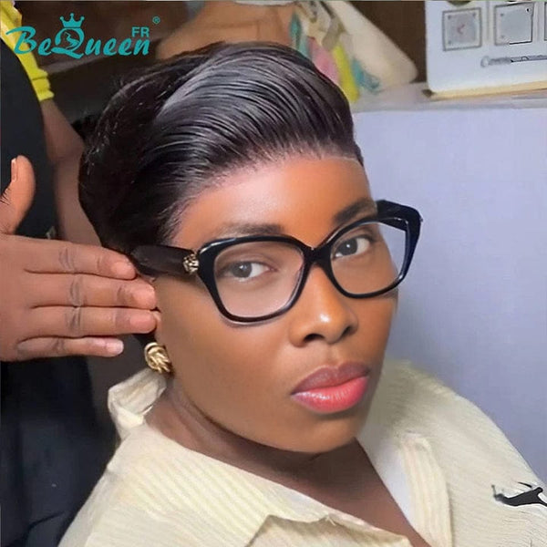 Bequeen Peluca "Suwa" Pixie negro Sin pegamento Frontal En encaje Con raya al lado